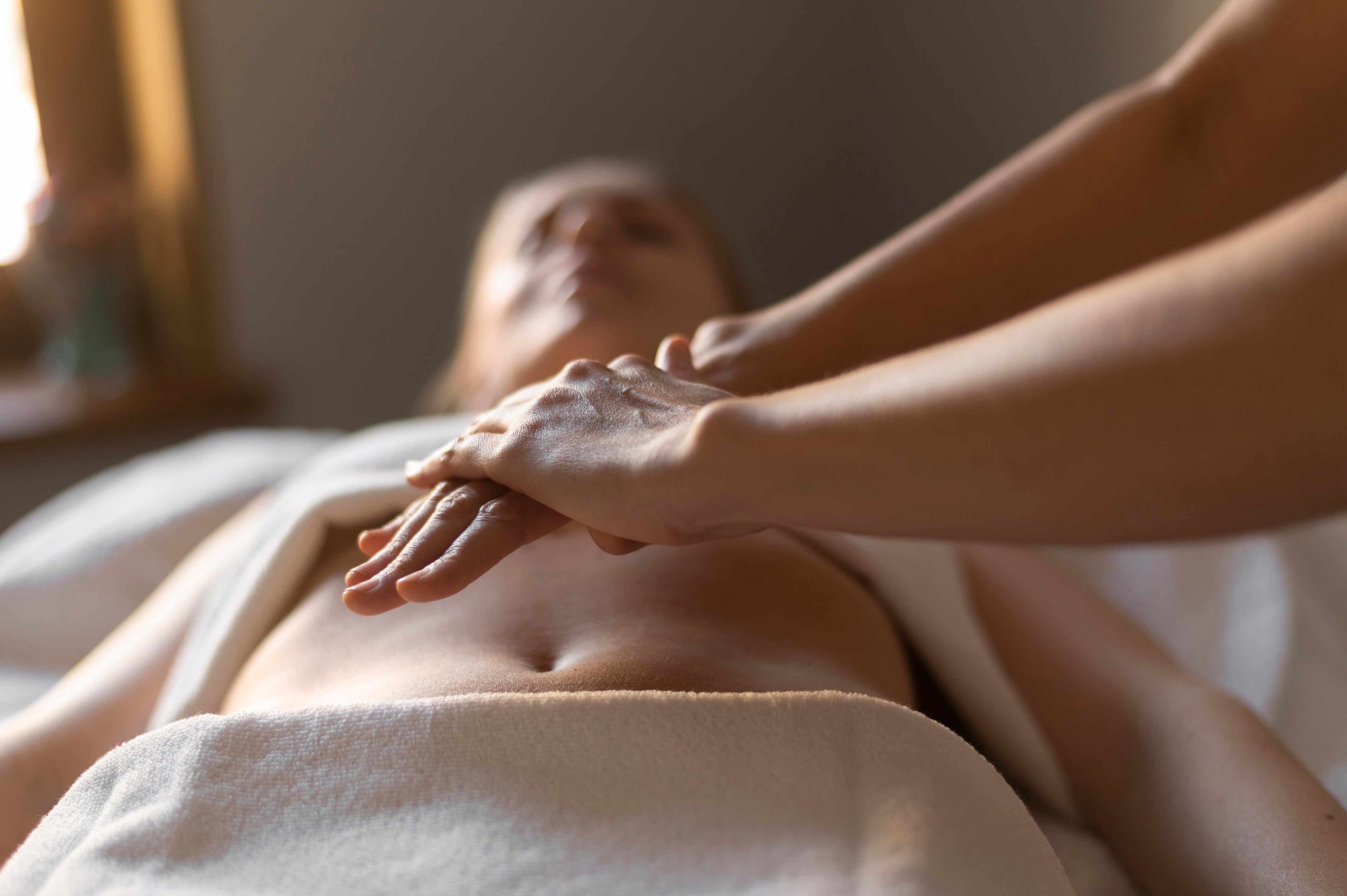 Massage post-opératoire par une praticienne METCARE